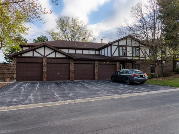 9739 Mill Dr Unit E2, Palos Park, IL 60464