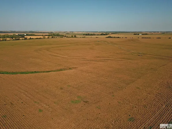 628 S 51st Rd, Beatrice, NE 68310