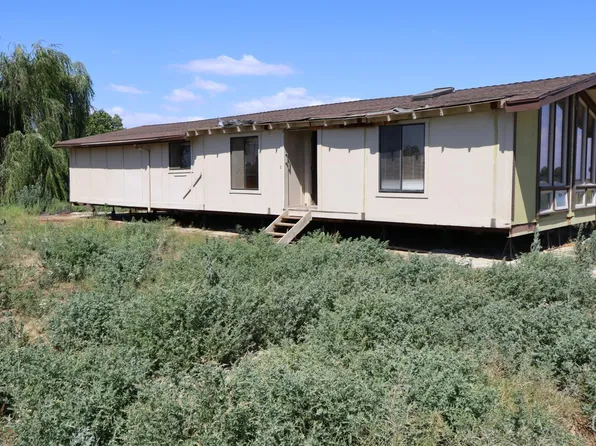 7334 Road 132, Earlimart, CA 93219