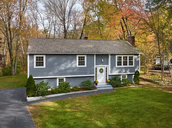 55 Chauncey Walker St, Belchertown, MA 01007