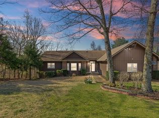 1 Kirkpatrick Cir, Bella Vista, AR 72715
