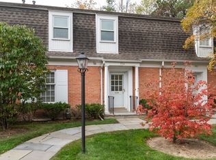 724 Oak St, Winnetka, IL 60093