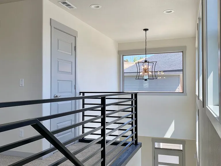 6033 W 30th Ave — Photo 11