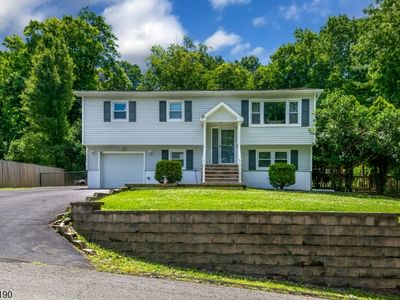 88 Shore Rd, Andover, NJ, 07821
