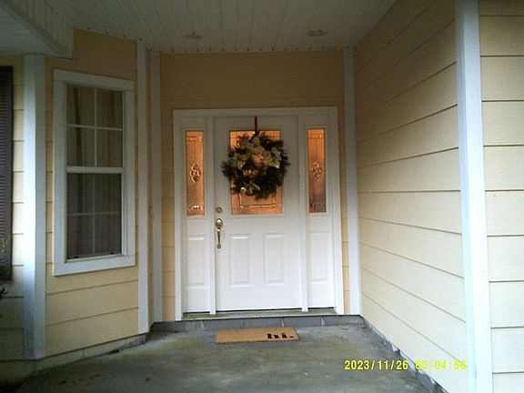 2nd image of 17208 River Pl
