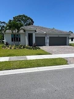 1st image of 1480 SW Lago Circle