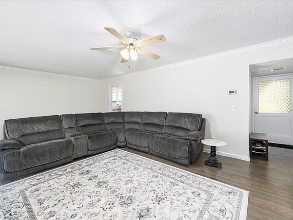 5th image of 1301 James Street