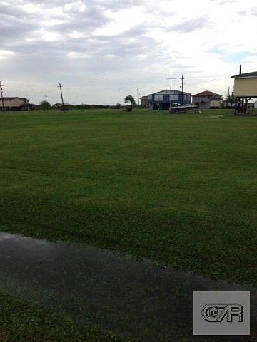 2nd image of 1220 Martinique Ln