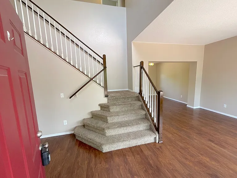 2579 Weyburn Way — Photo 8