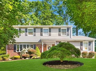 29 Bellwood Dr, New City, NY 10956
