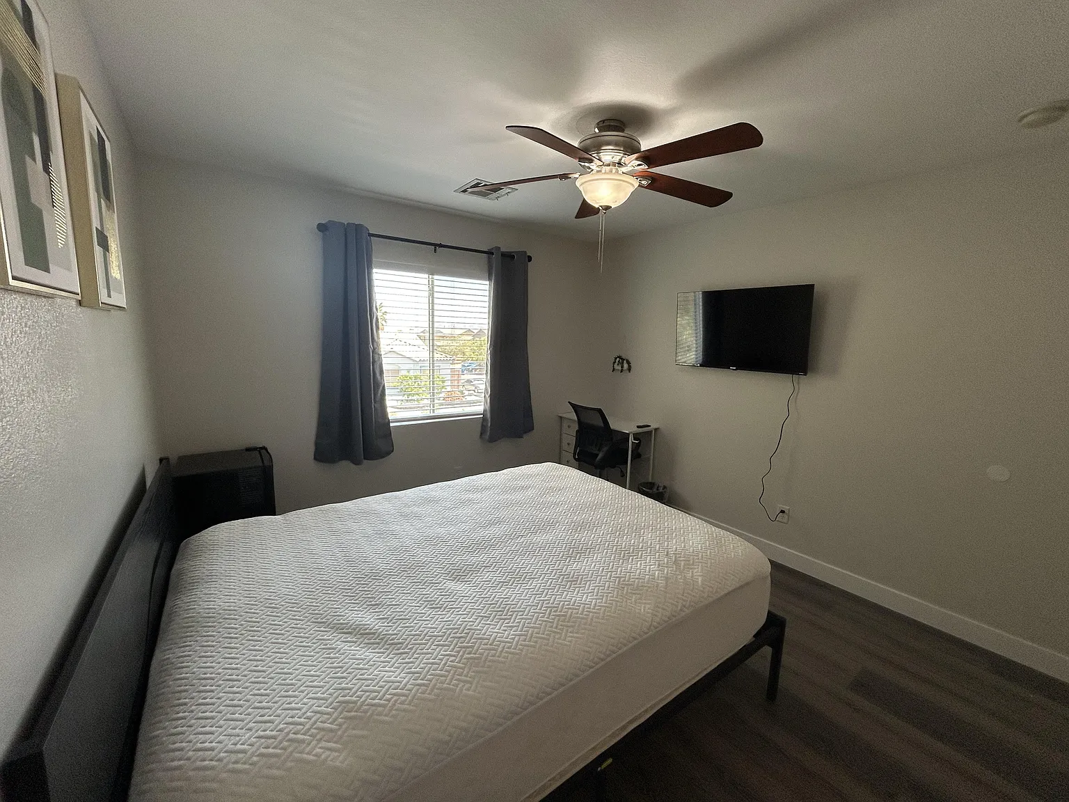 4 bed, 2.0 bath, 6969 sqft, $979 — Photo 2