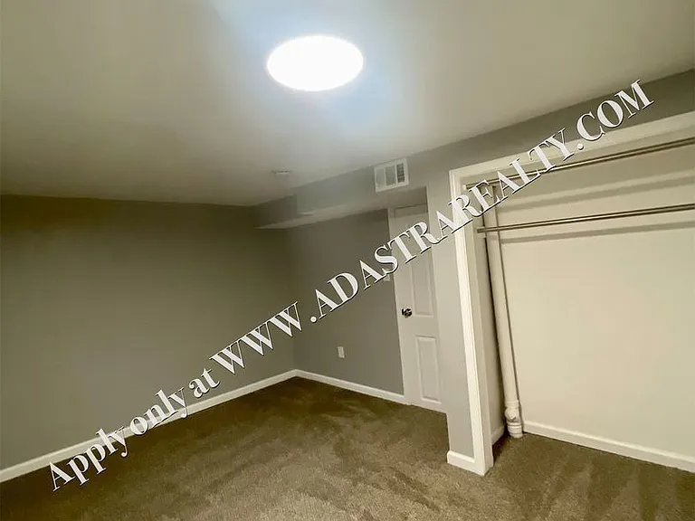4904 NE 44th Ter — Photo 15