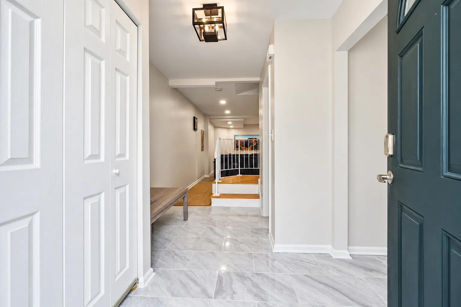 3 bed, 1886 sqft, $3,200 — Photo 3