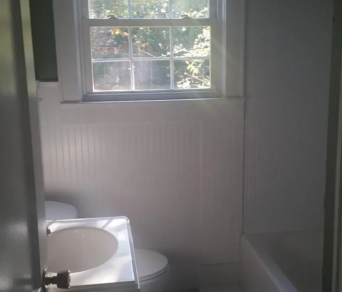 Cool Clean bathroom