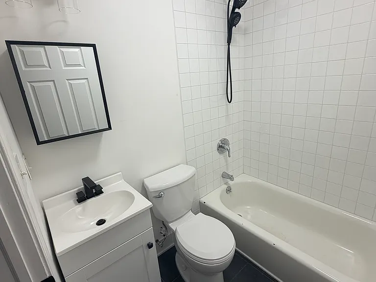 2933 W Wilcox St #2 — Photo 5