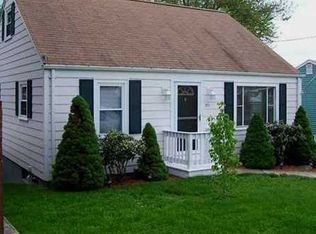 85 W Barrows St, Cumberland, RI 02864