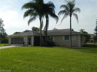125 Oakside St, Lehigh Acres, FL 33936