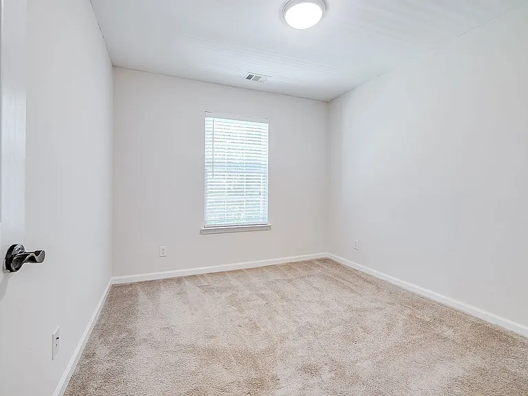 2 Weslyn Park Dr — Photo 33