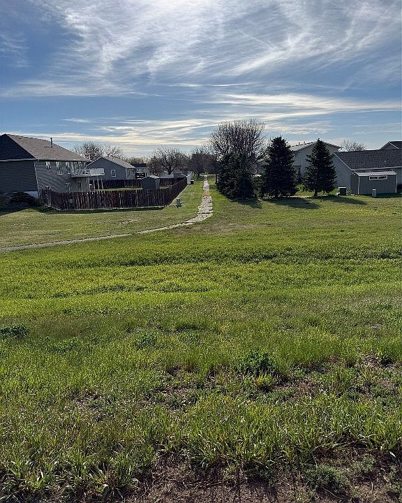 1st image of Sunflower Ln