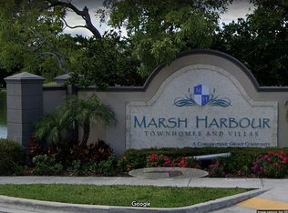 2014 Freeport Ln, Riviera Beach, FL 33404