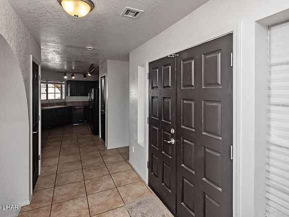 4th image of 2595 Saratoga Ave