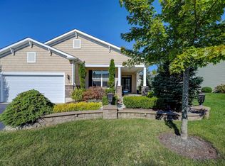 104 Wintergreen Dr, Manalapan, NJ 07726