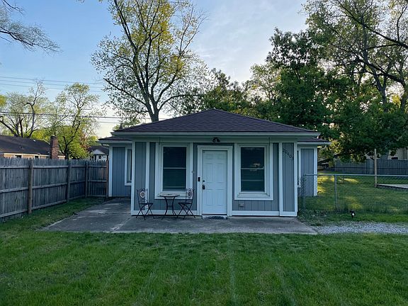 2nd image of 20403 Beatrice St
