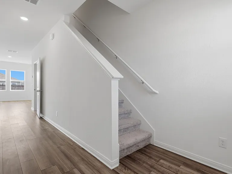 14755 Maple Ter — Photo 3