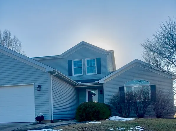 17 Lexis Ct, Bloomington, IL 61704