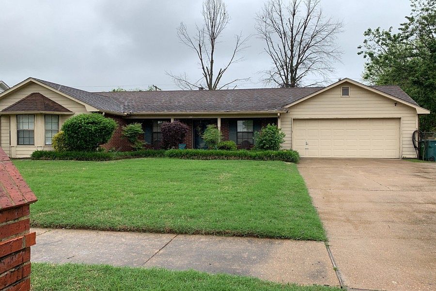 1st image of 509 Summit St