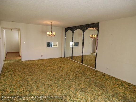 5th image of 600 NE 2nd St APT 401