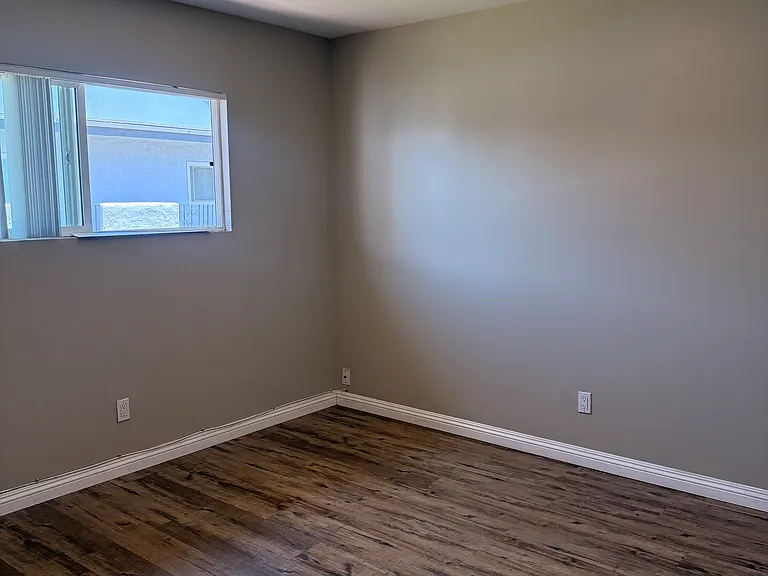 12742 Kalnor Ave #4 — Photo 15