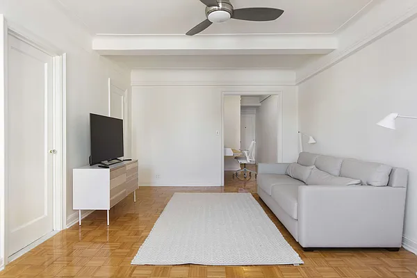Sold by Compass | media 2