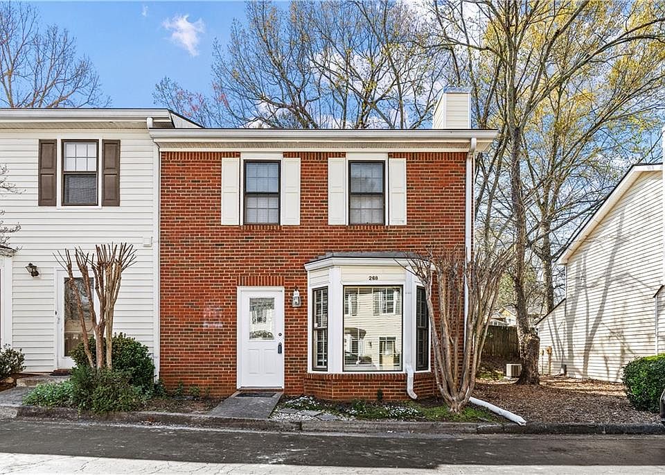 1st image of 268 Shaded Oaks Ln SE
