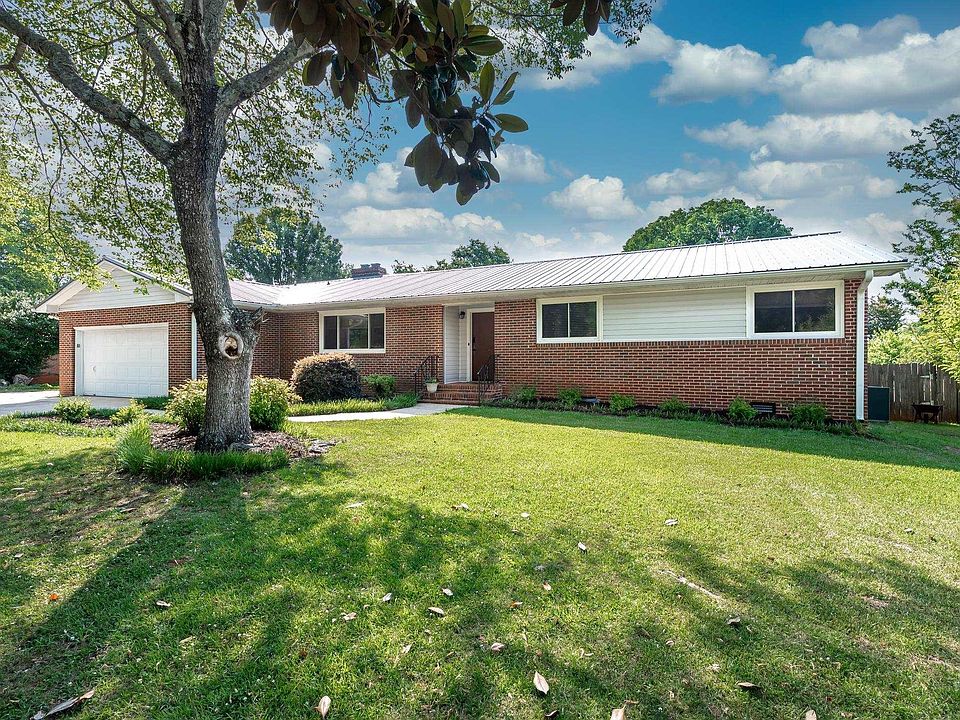 9 Camelback Rd, Greenville, SC 29617 Zillow