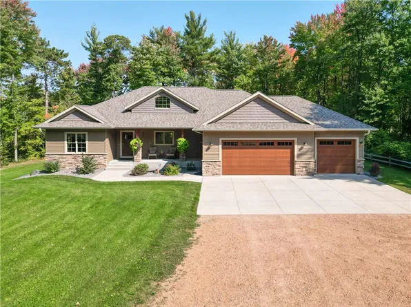 S6033 Valley Road, Fall Creek, WI 54742