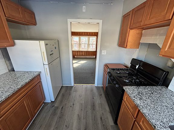 5th image of 425 W Turner St #4