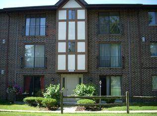 1725 S Washington St, Naperville, IL 60565