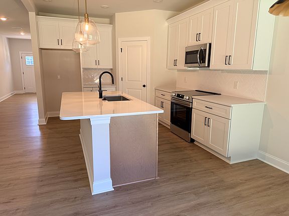 5th image of 13107 Blacksmith Ct