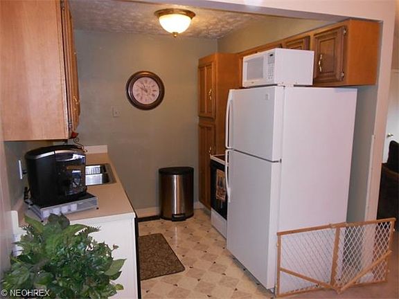 3rd image of 14752 Larkfield Dr