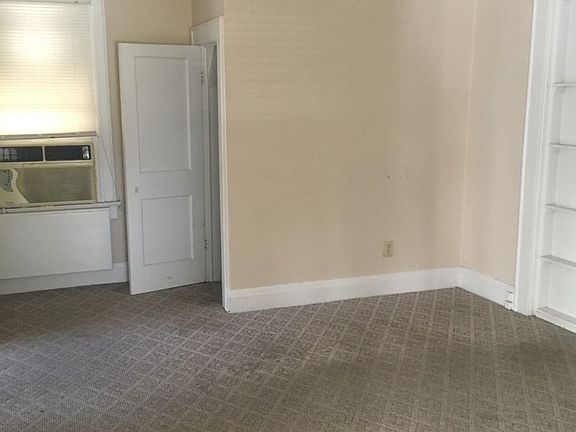 5th image of 2131 1/2 King Ave