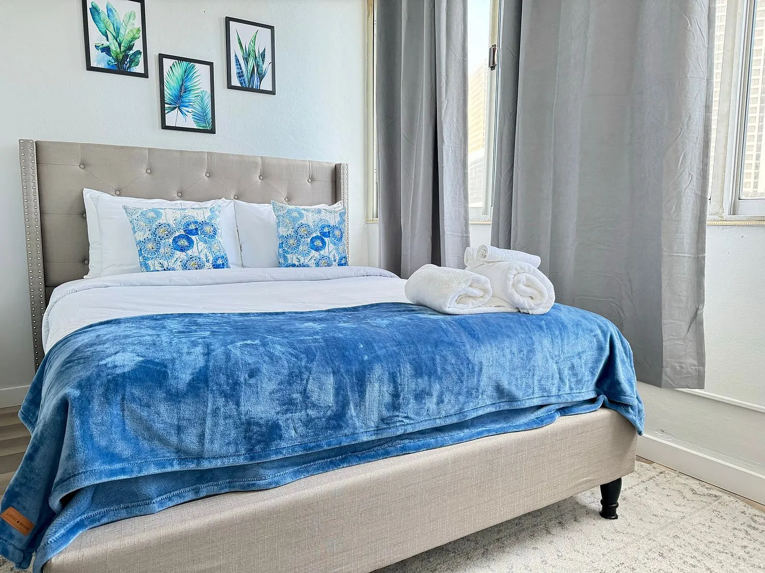 3 bed, 1.0 bath, 1065 sqft, $3,602 — Photo 4