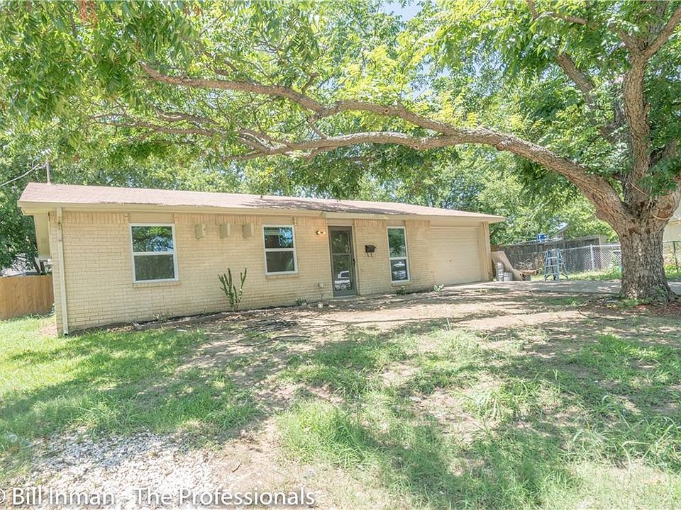 1st image of 1002 Las Flores Dr