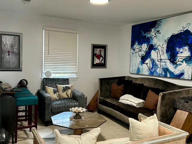 2111 N Lincoln St #1 — Photo 4