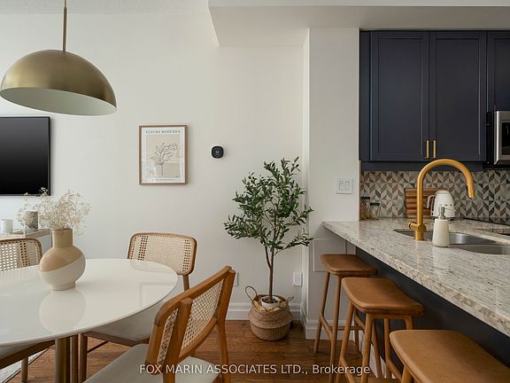 3rd image of 901 Queen St W #214