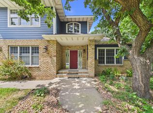 2527 Colony Cir, Saint Cloud, MN 56303