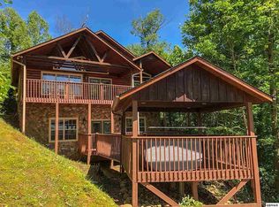 5011 Riversong Way, Sevierville, TN 37876