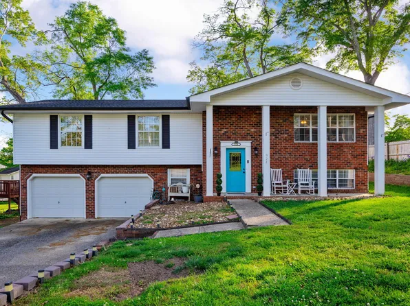 924 Spurling Dr, Hixson, TN 37343