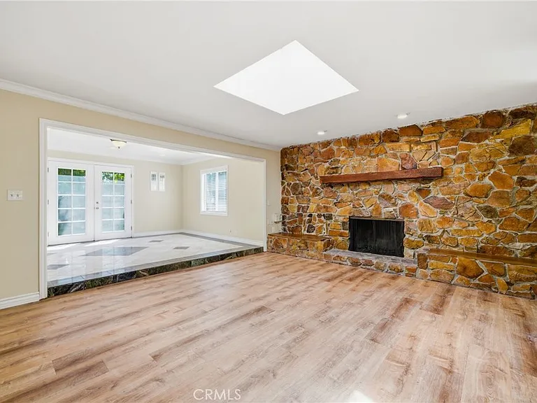 15952 Quartz St — Photo 3