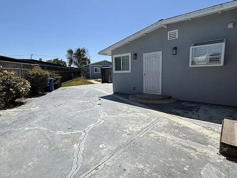 8096 Juniper Ave — Photo 36